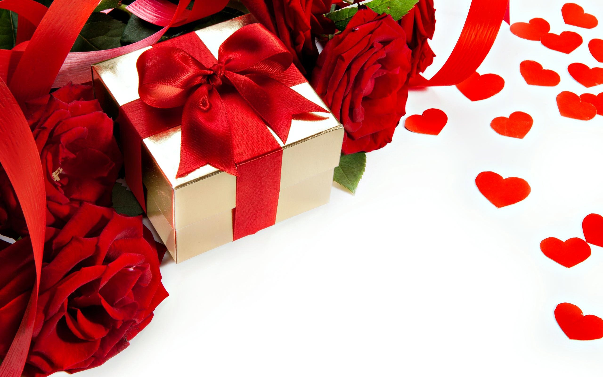 День рождения 12 января. Цветы в подарок. Подарок на день рождения открытка. Открытка "цветы в подарок". Подарки и цветы картинки.