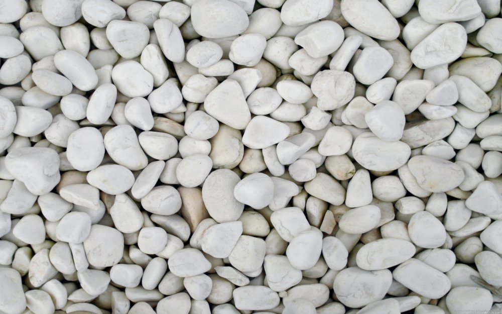 Камень декоративный: галька белая (кварц), фракция 5-50 мм