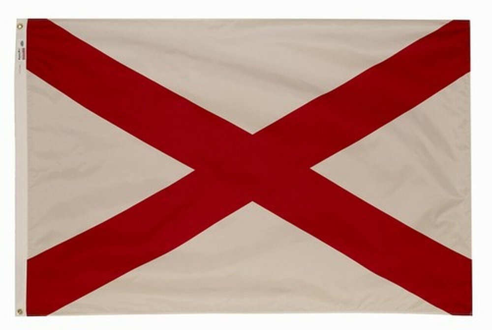 Флаг с красным крестом