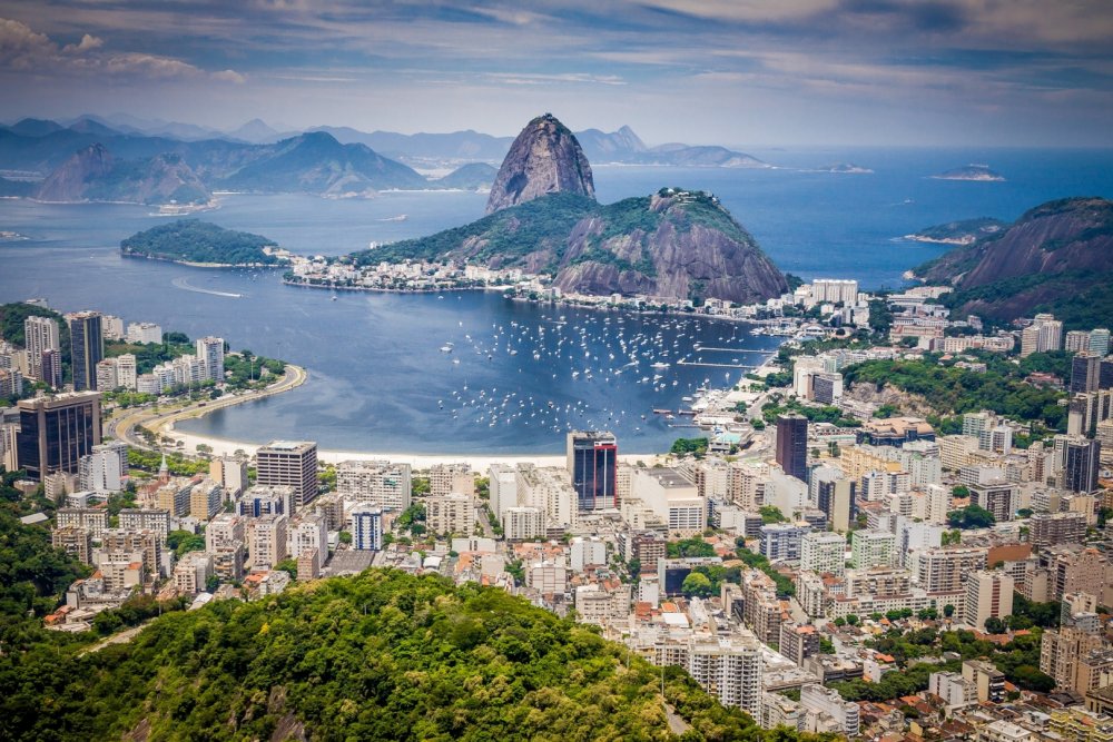 Рио-де-Жанейро столица Бразилии