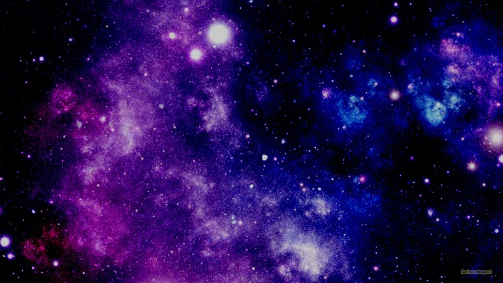 Фиолетовая звезда в космосе
