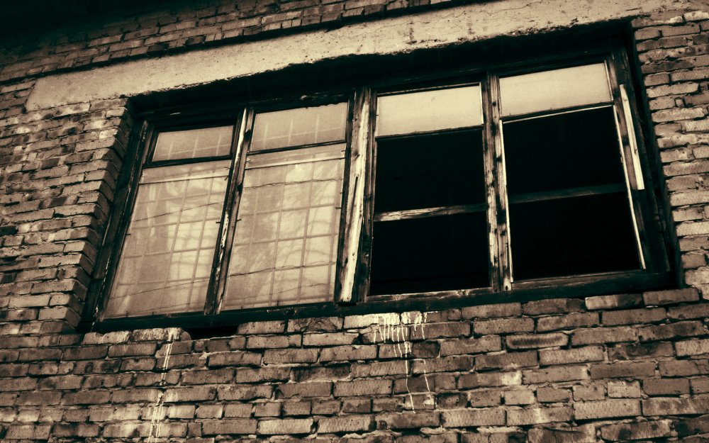 Старое окно