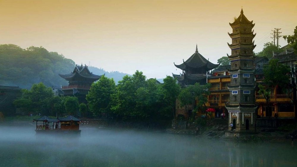 Китайский храм на горе