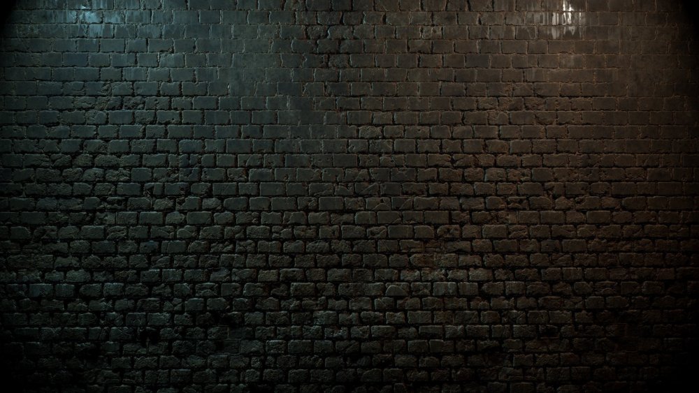 Темная стена