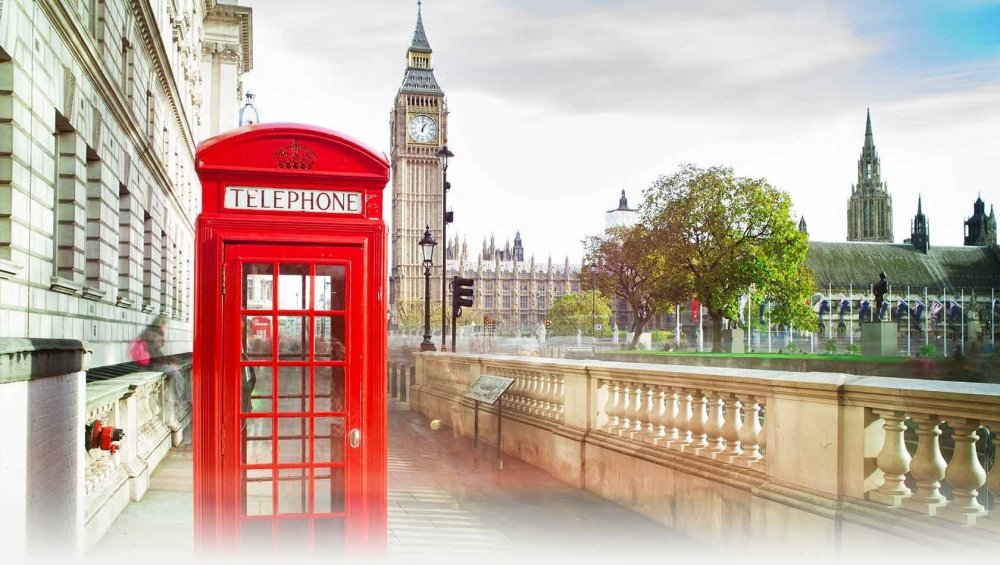 Лондон красная телефонная будка и Биг Бен