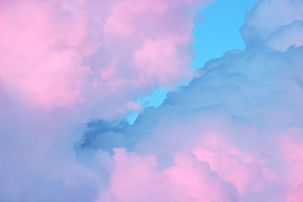 Розово голубые облака