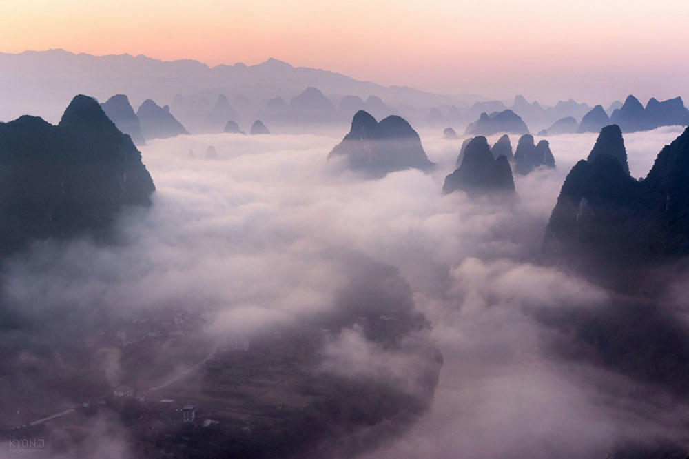 Гуйлинь Китай горы в облаках 1920 1080