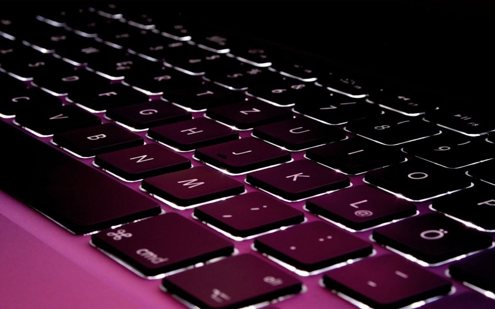 Клавиатура красивая розовая