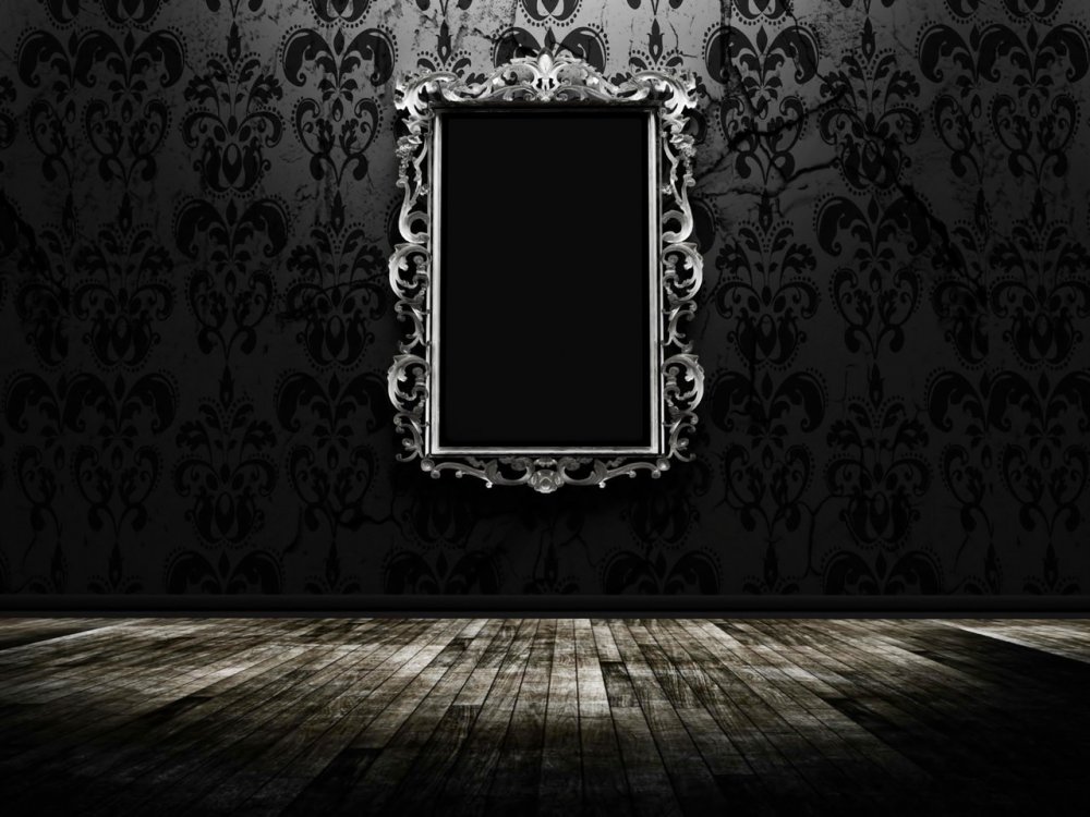 Тёмная комната с зелкалом