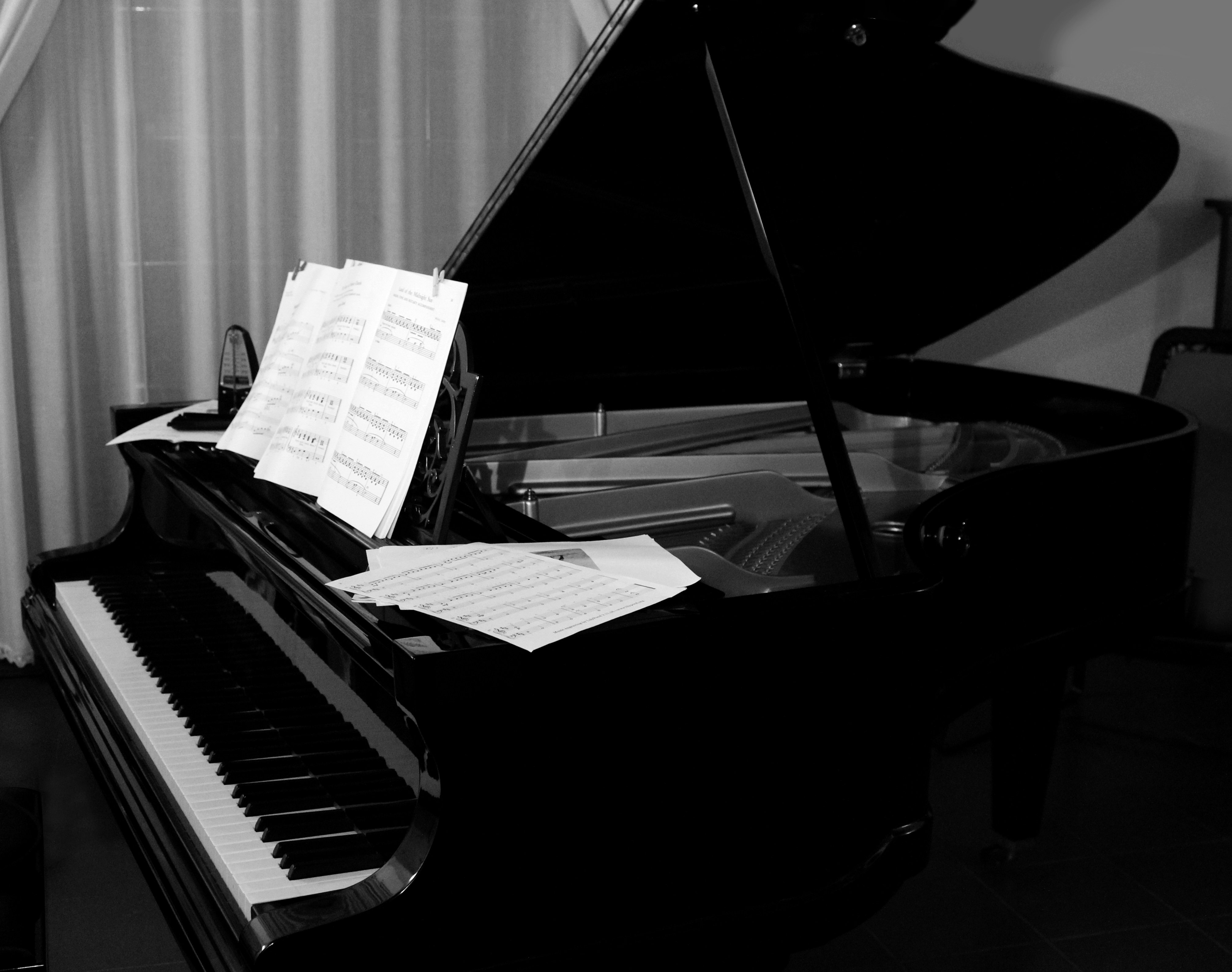 Песня черный рояль. Фортепиано. Красивый рояль. Пианино черное. Фортепиано фото.
