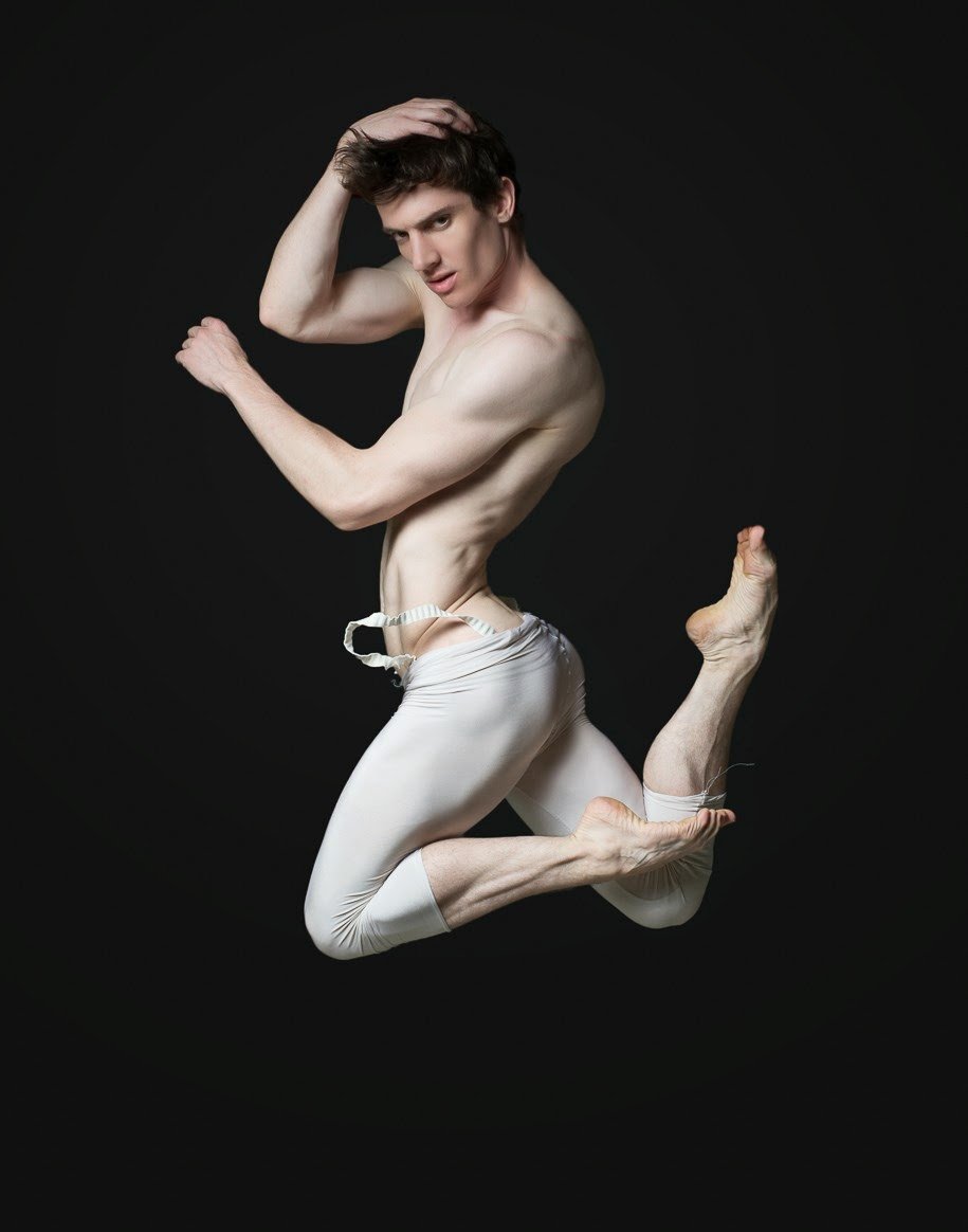 Герман Шнайдер голый артист балета
