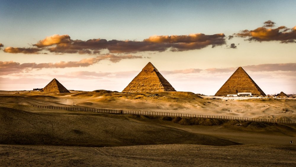 Пирамиды Гизы семь чудес света