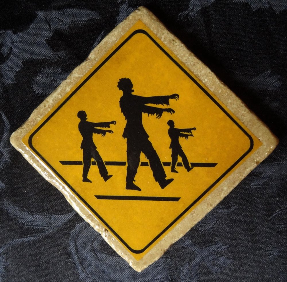 Знак осторожно зомби
