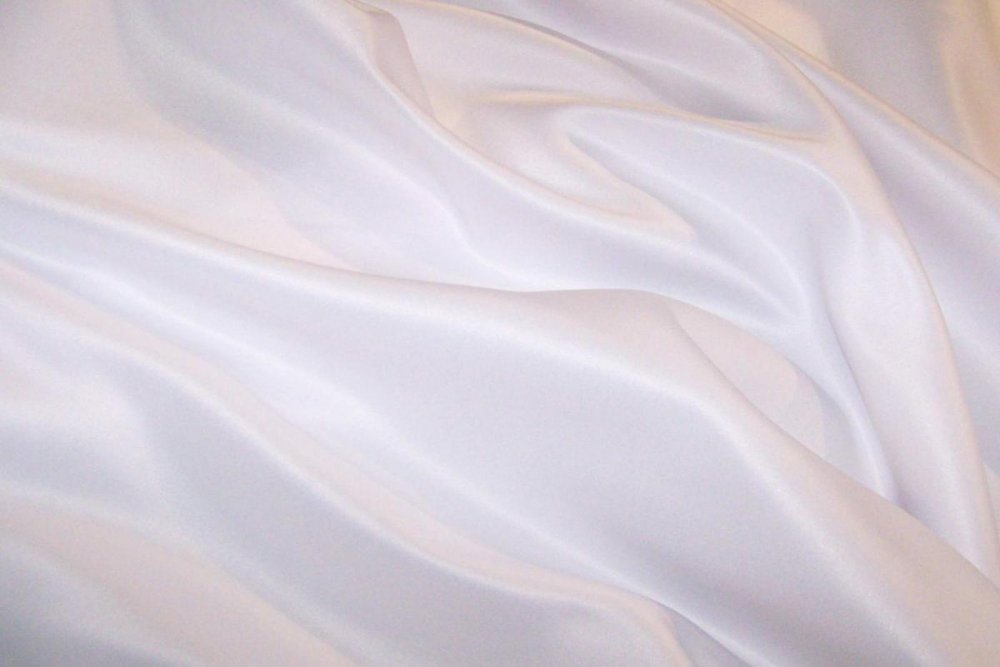 Белый атлас ткань