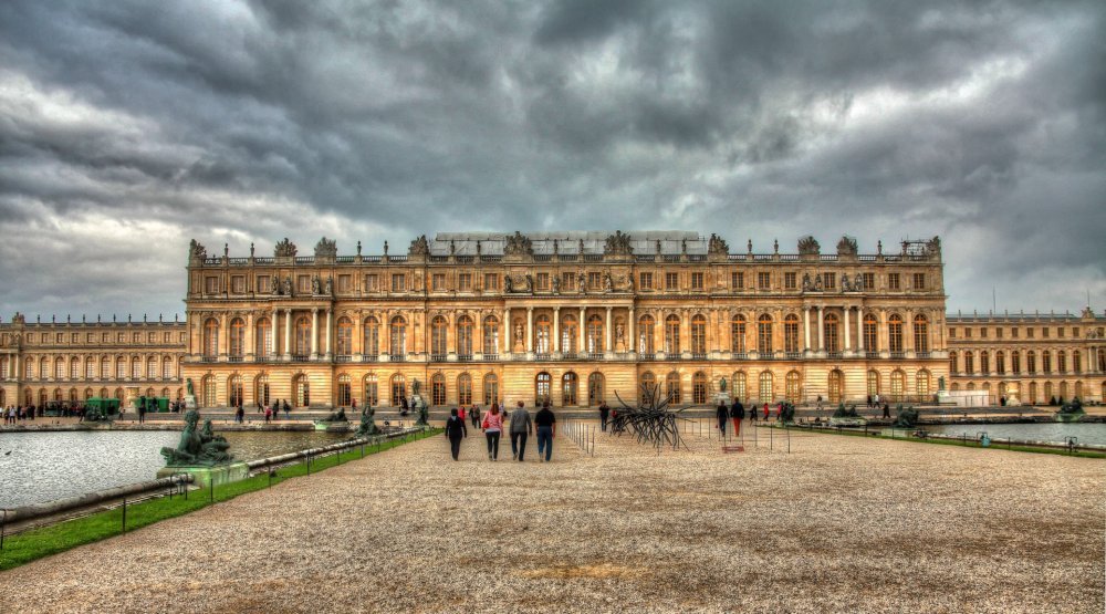 Версальский дворец мансар