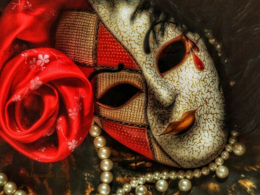 Красивые театральные маски