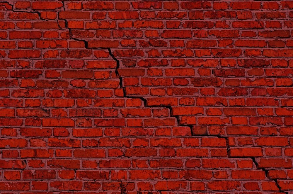 Красный кирпич стена