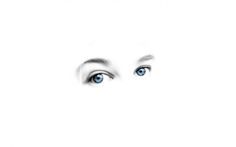 Глаза на белом фоне