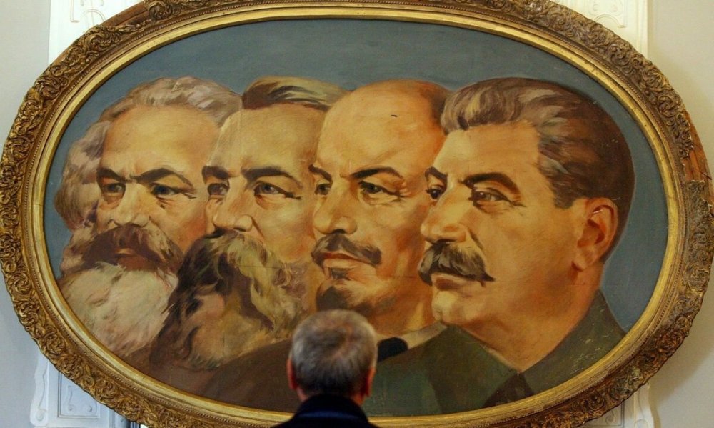 Барельеф Маркс Энгельс Ленин Сталин