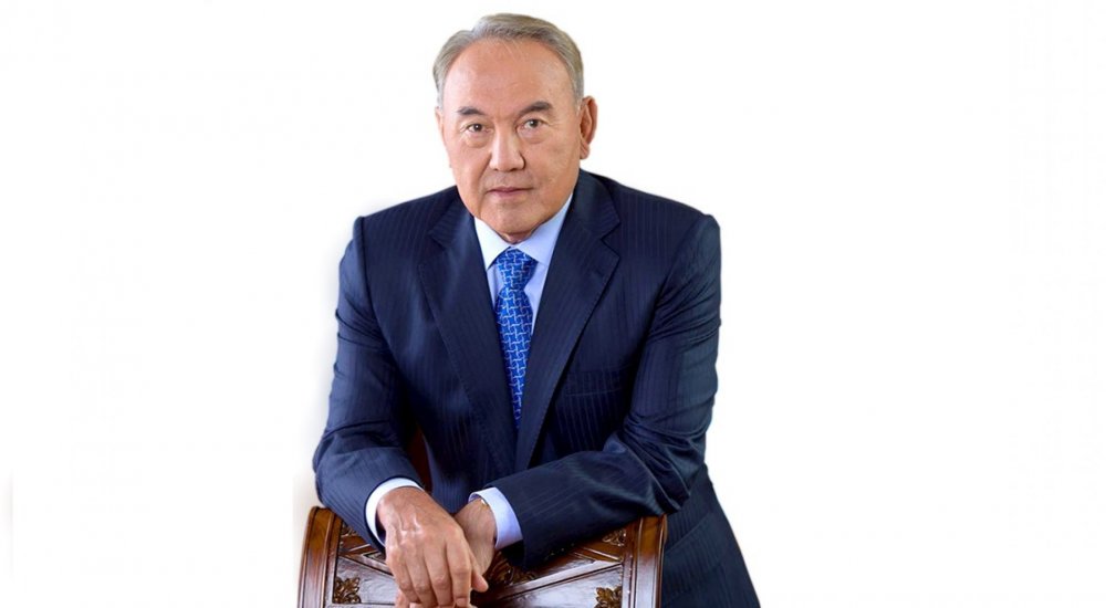 Нурсултан Абишевич Назарбаев портрет карандашом
