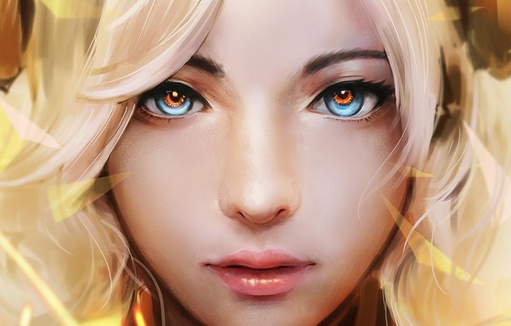 Блондинка с янтарными глазами