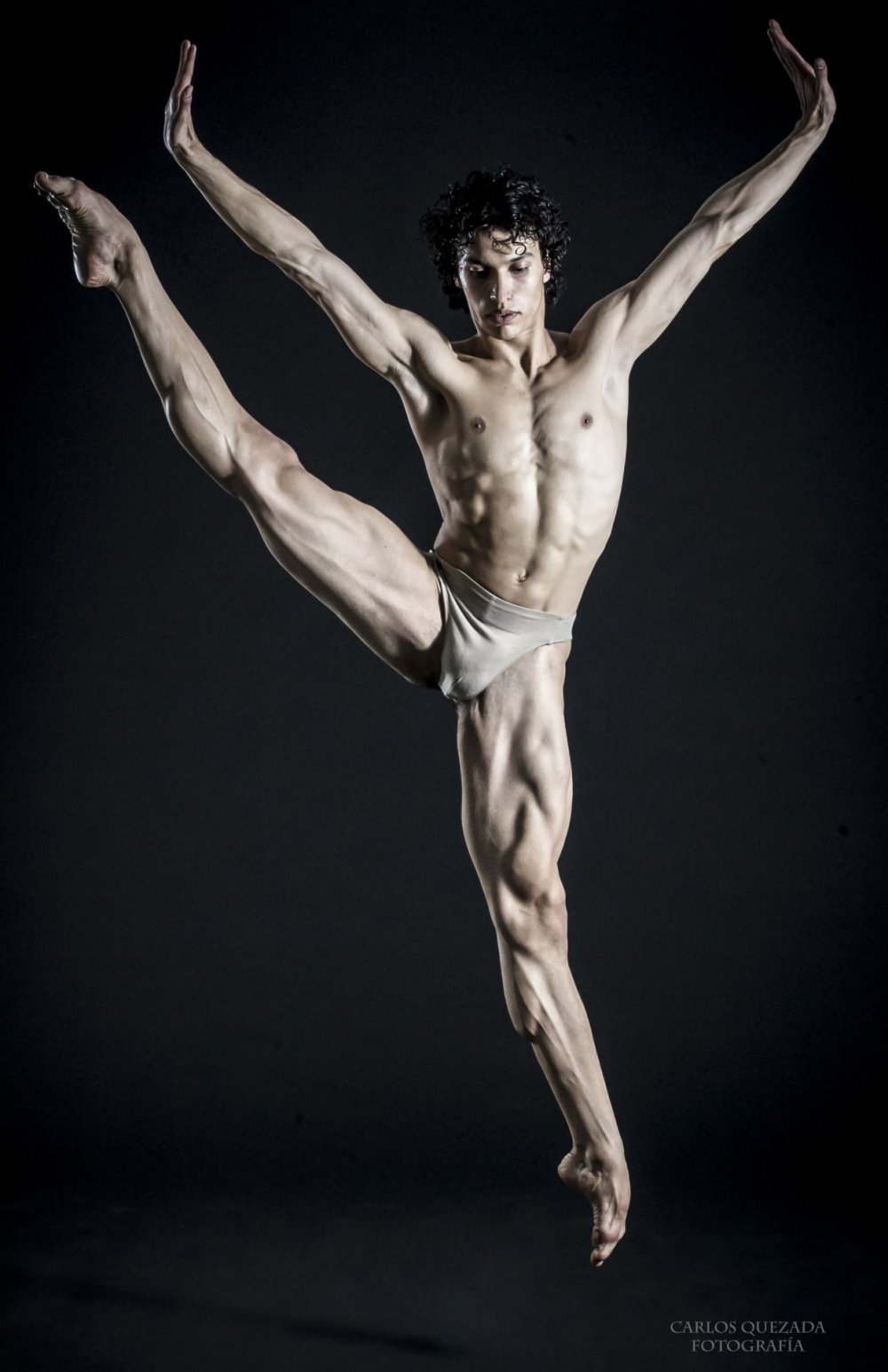 Солист балета Карлос Квезада