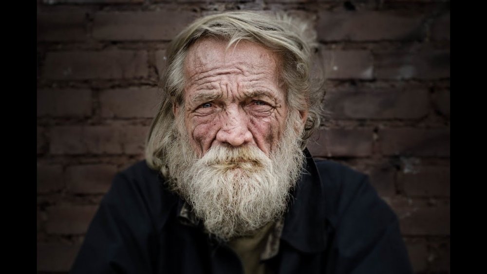 Бездомный старик