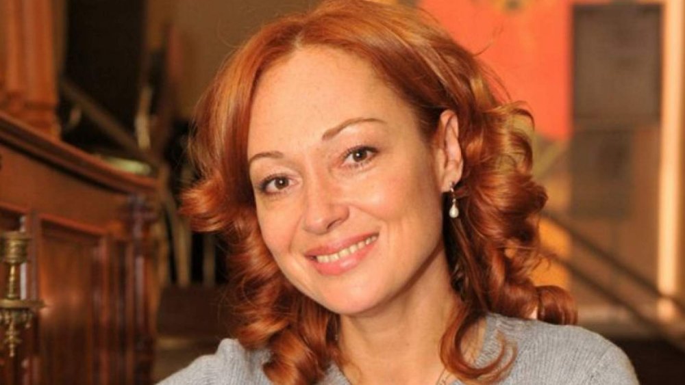 Актриса Виктория Тарасова в купальнике