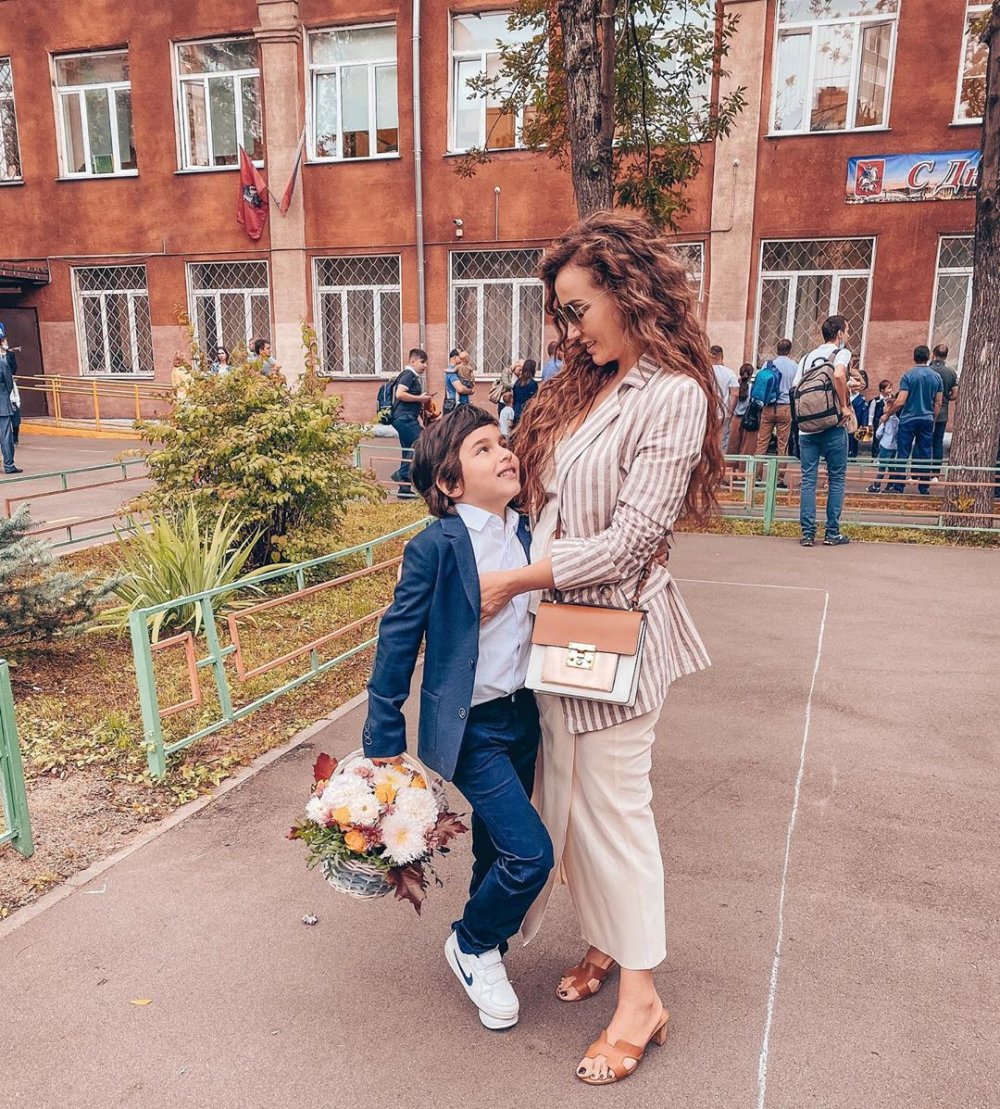 Анфиса Чехова с сыном 2020