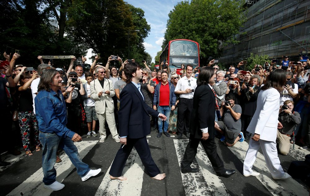 Abbey Road the Beatles фото