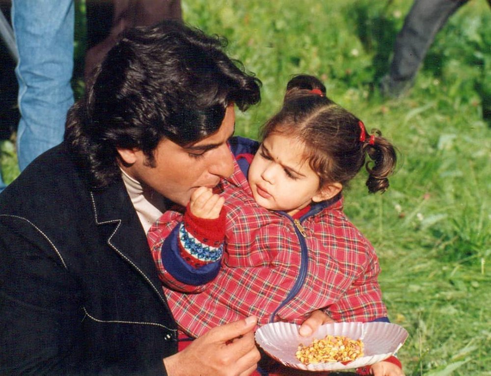 Саиф Али Кхан с дочкой