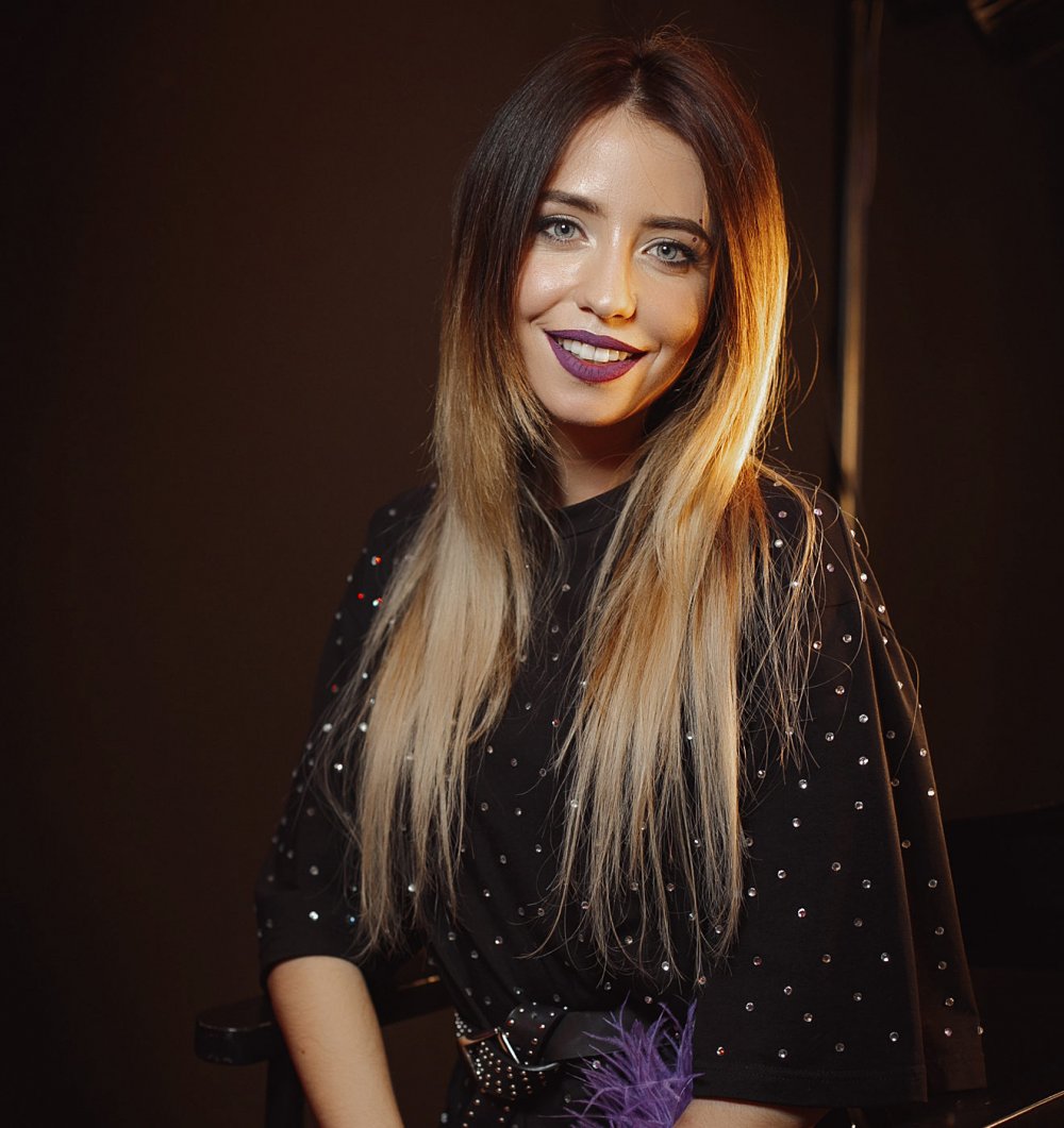 Певица Надя Дорофеева