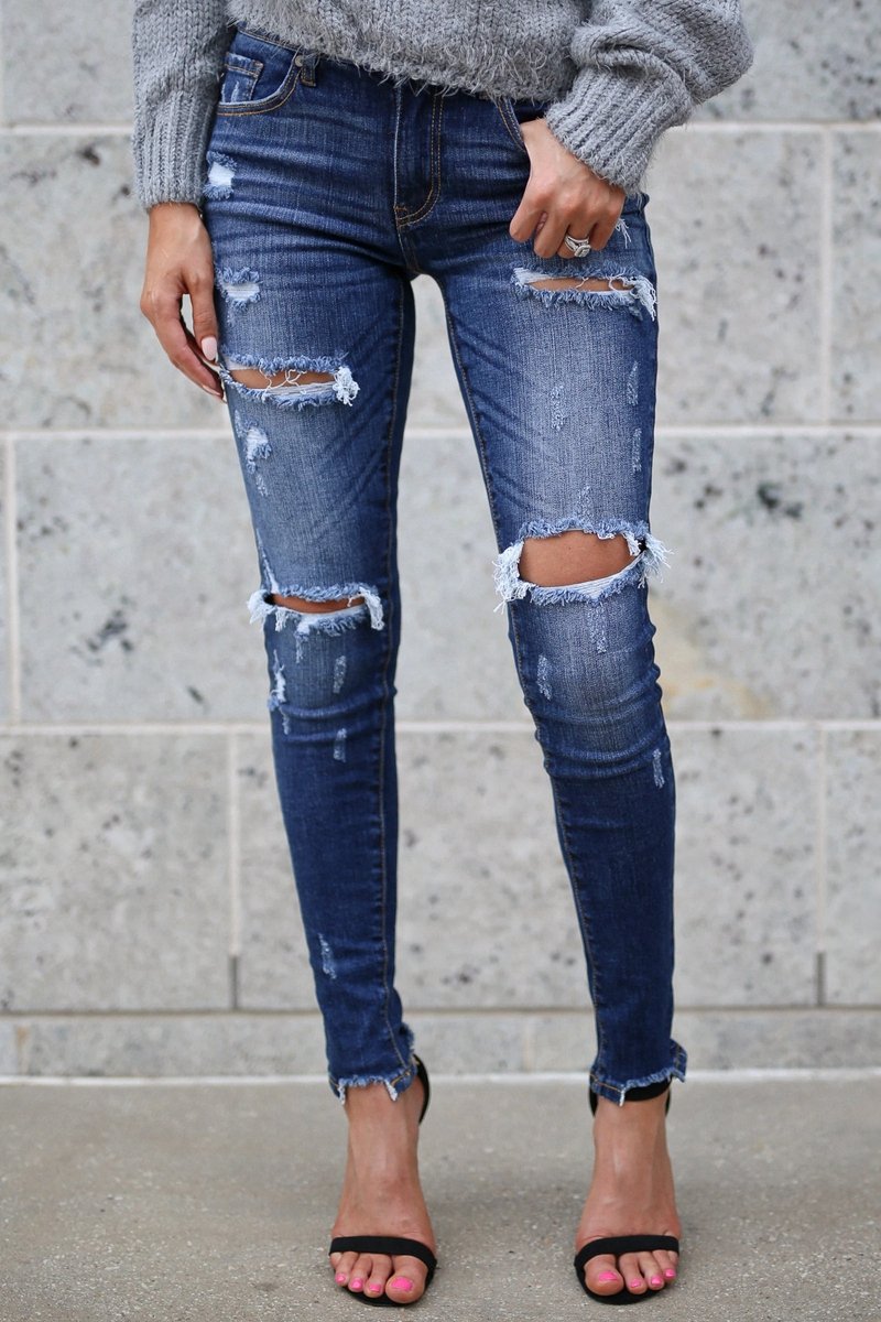Зауженные джинсы женские