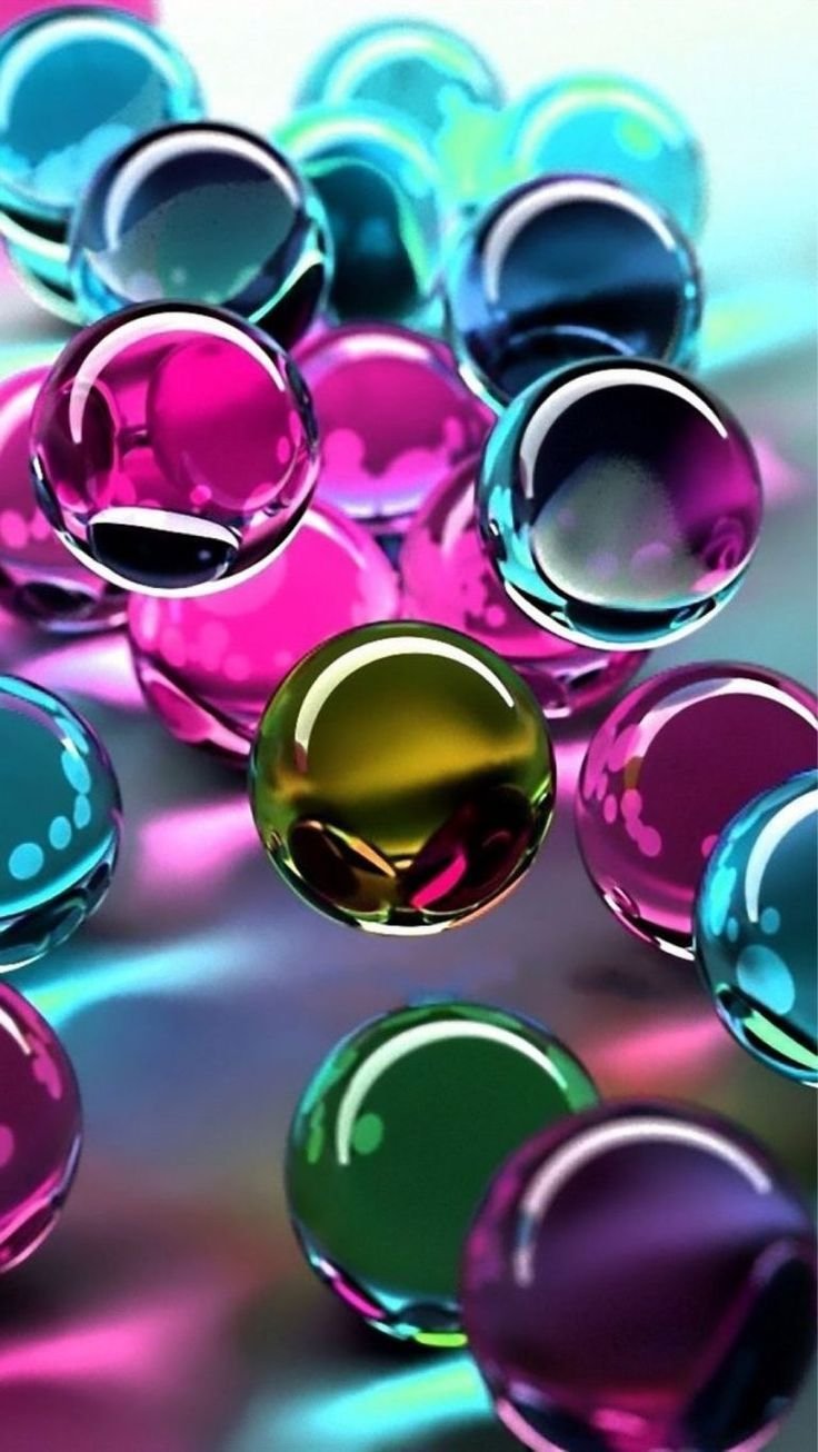Яркие стеклянные шарики