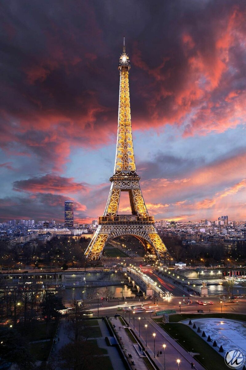 Эльфийская башня в Париже