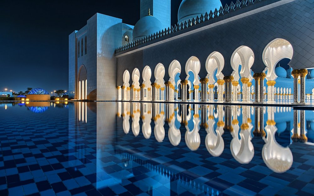 Мечеть Абу Даби ночью