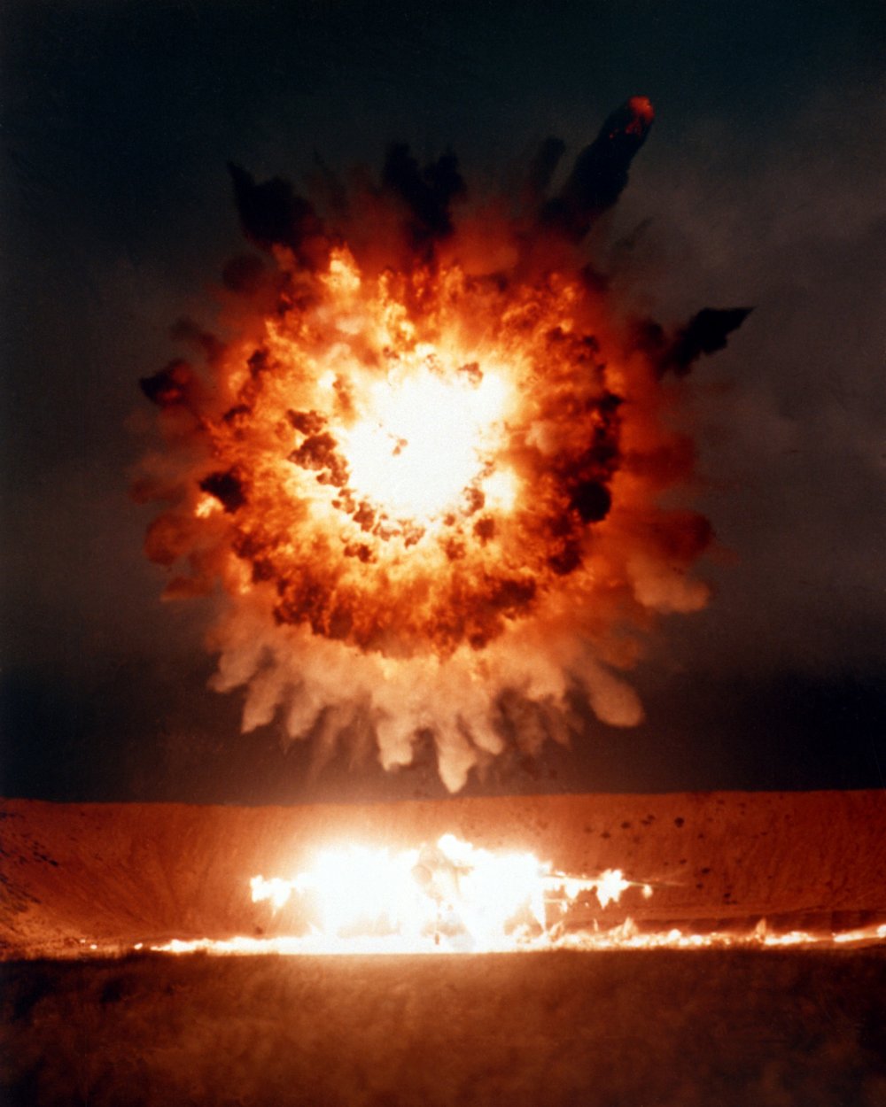 Ядерная боеголовка взрыв
