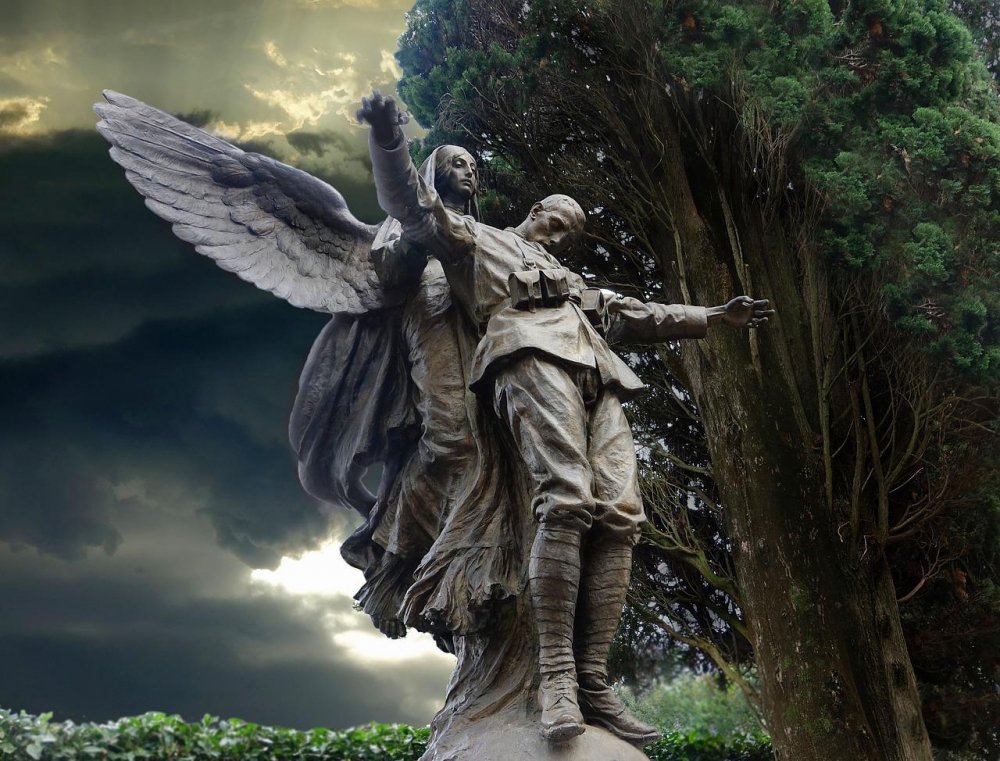 Аваддон ангел памятник