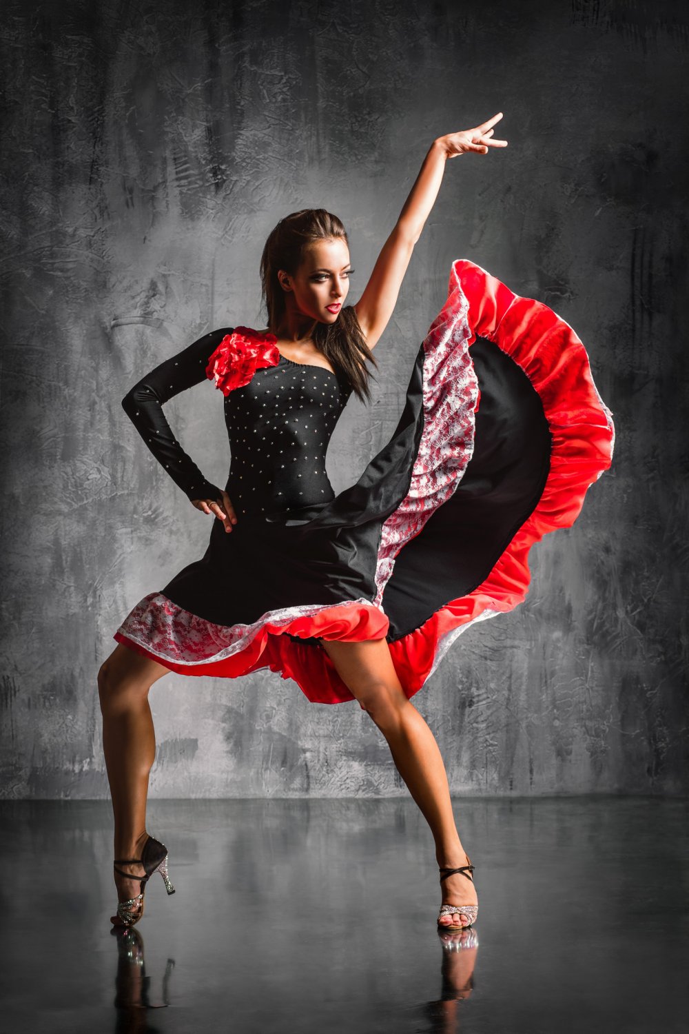 Эльвира Романова латиноамер танцы
