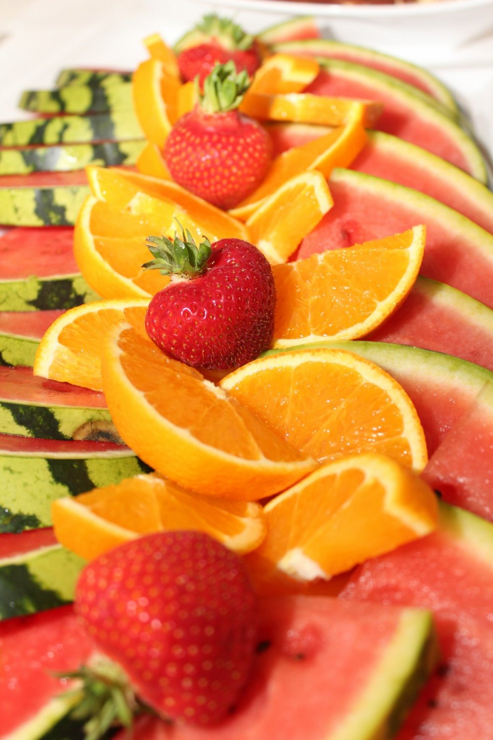 Вкусные сочные фрукты