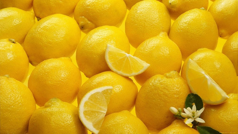 Желтые фрукты