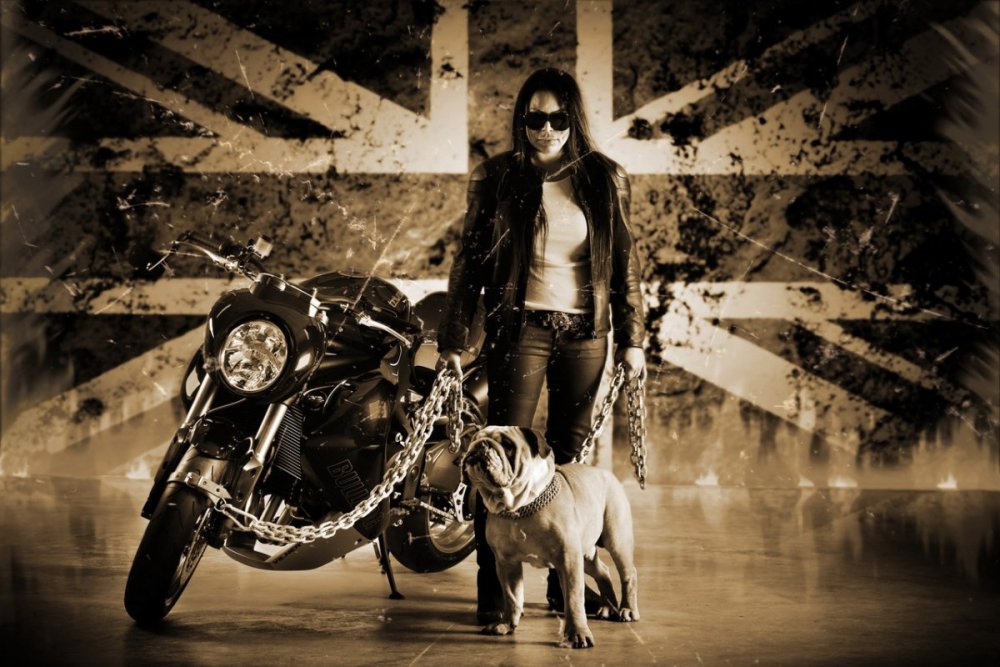 Фотосессия с мотоциклом и собакой