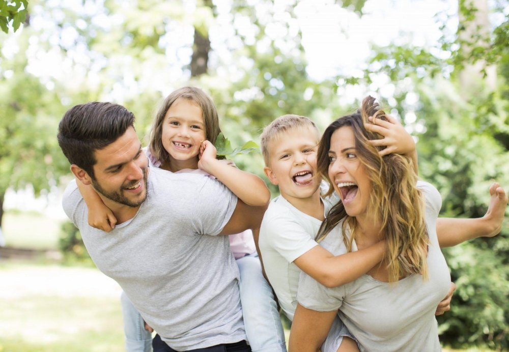 Счастливая семья счастливые дети