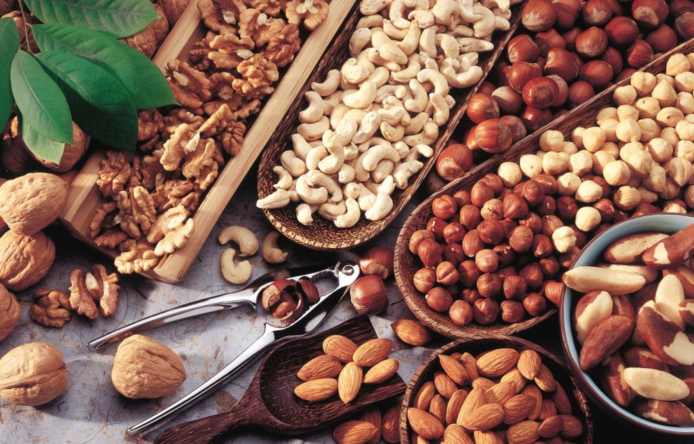 Орехи и сухофрукты