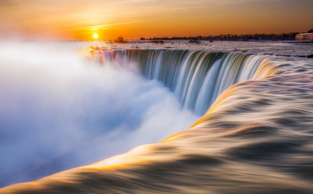 Ниагарский водопад Канада на закате