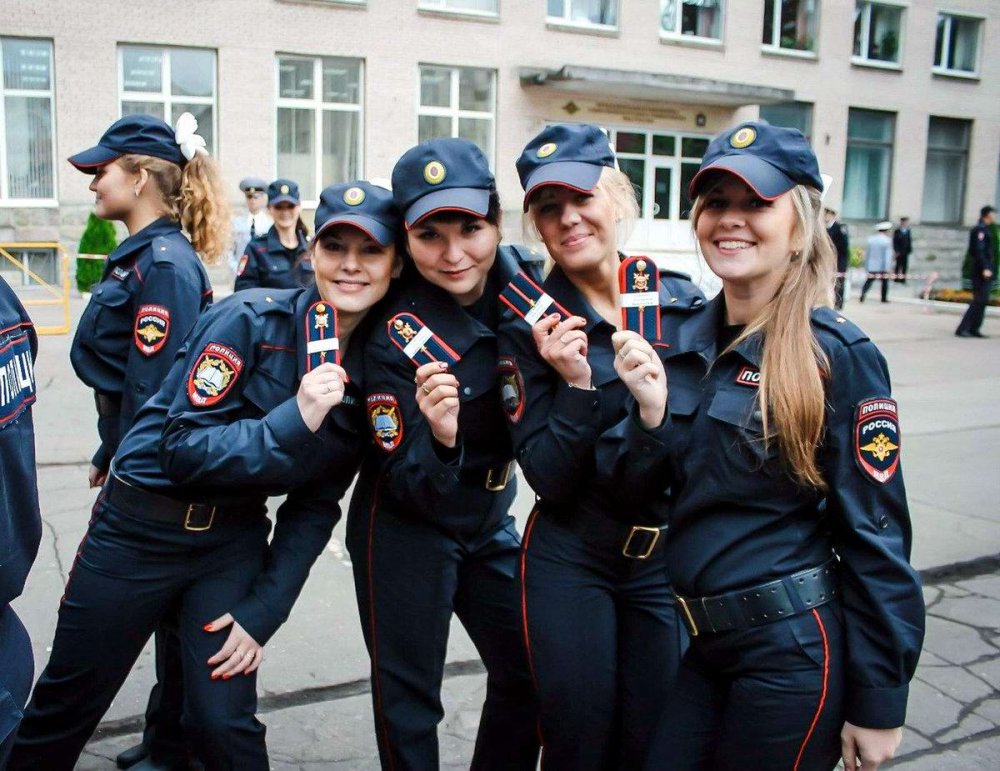 Девушки полицейские России