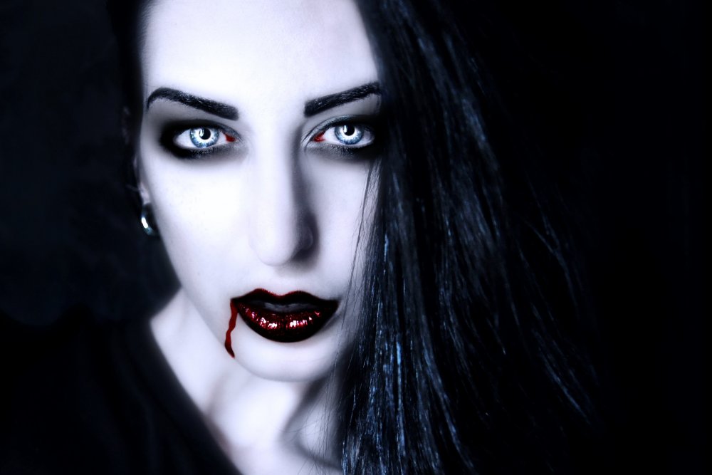 Модель Lilith Vampire