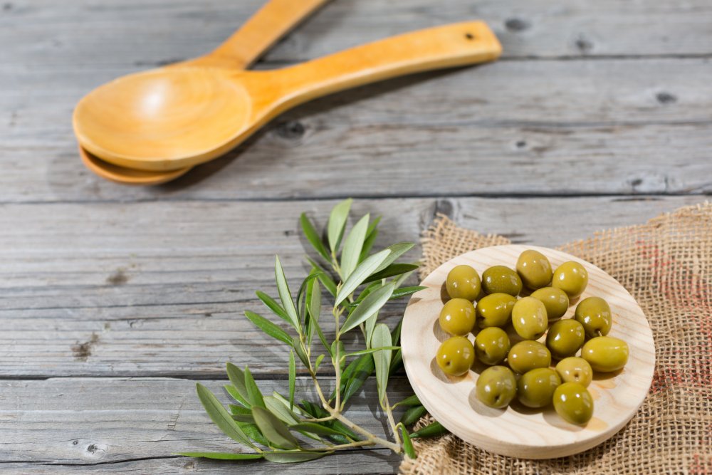 Греческая кухня оливки
