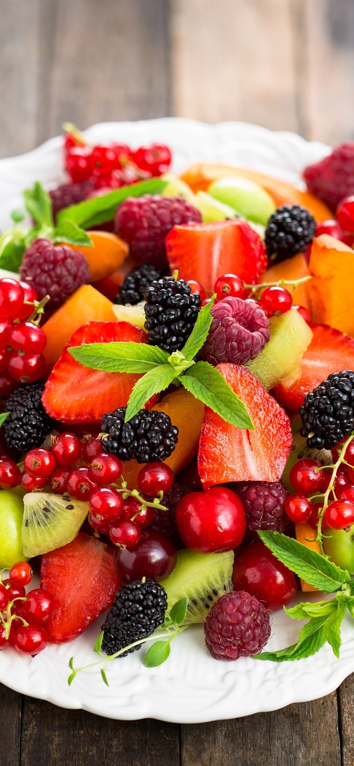 Летний фруктовый. Летние ягоды. Летние фрукты. Красивые фрукты. Вкусные ягоды.