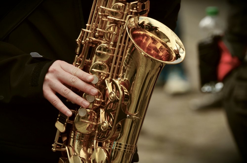 Джазовый инструмент саксофон